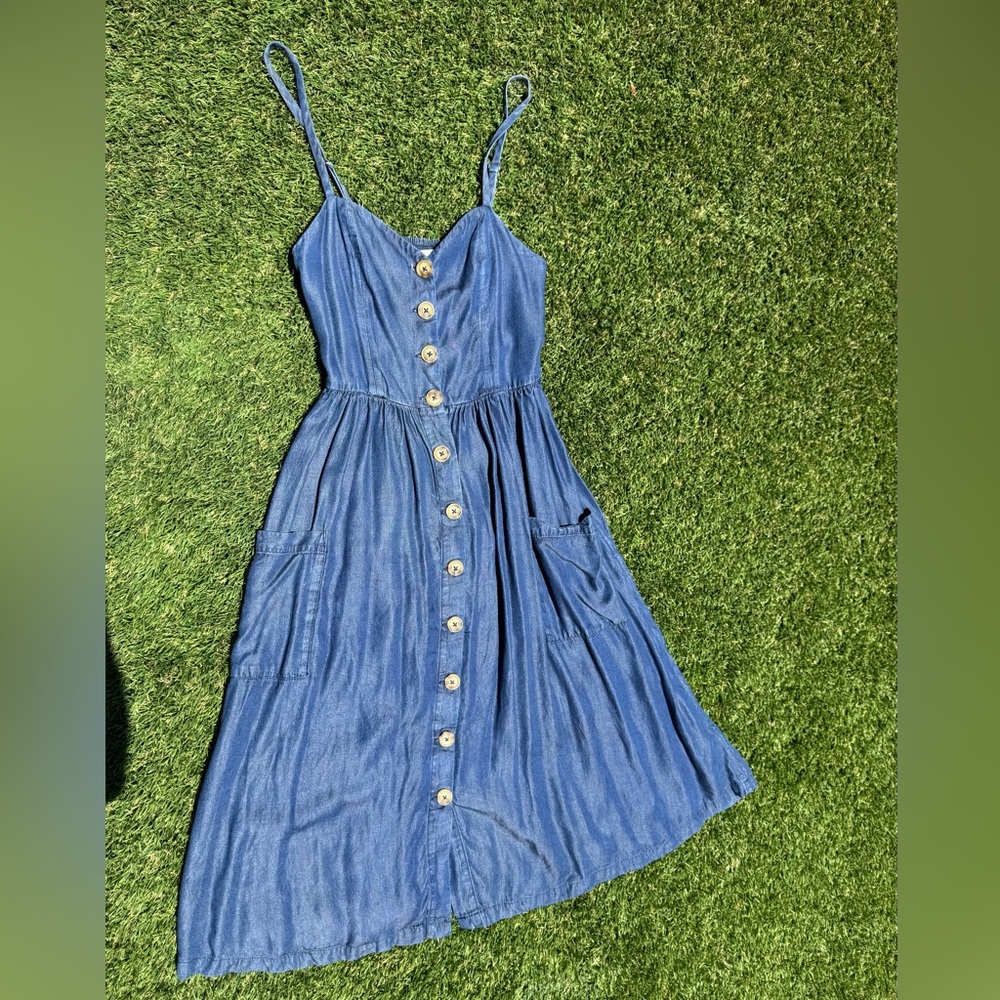 Urban outfitters Blue Button-Down Summer Dress
Size small